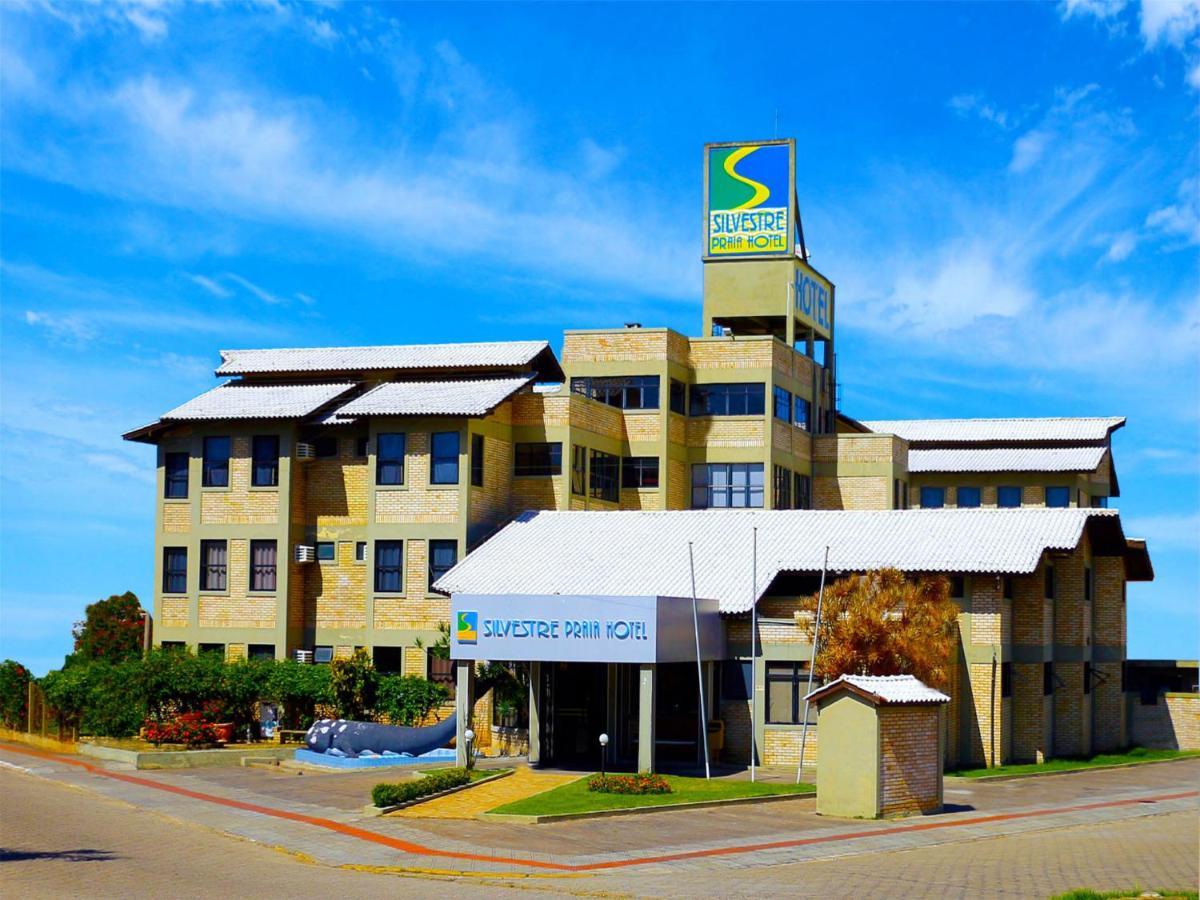 אימביטובה Silvestre Praia Hotel מראה חיצוני תמונה